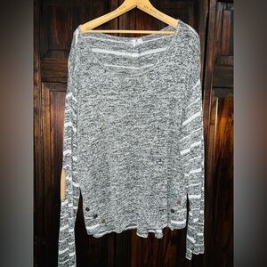 Chic Gray and White Striped Women's Sweatshirt‎